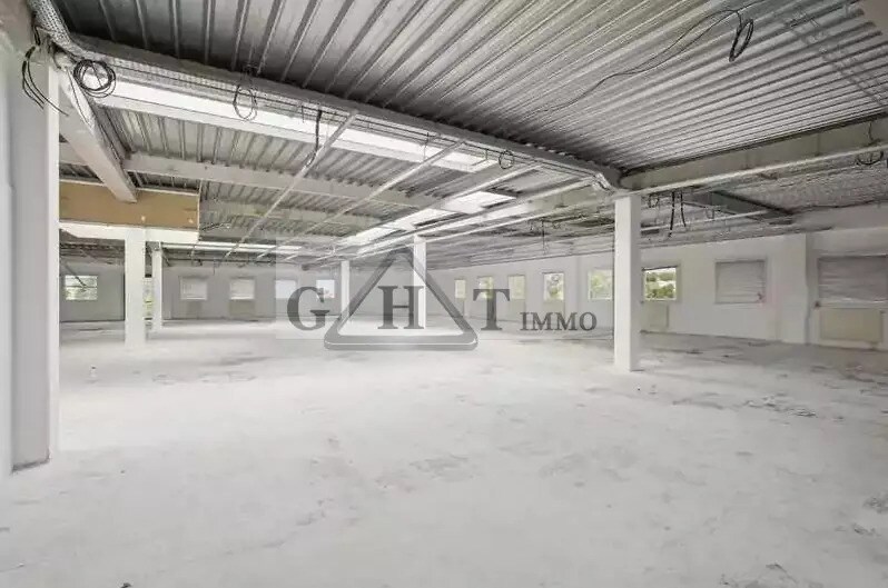 Bureau dans Marcoussis à louer - Photo de l’immeuble – Image 2 sur 4