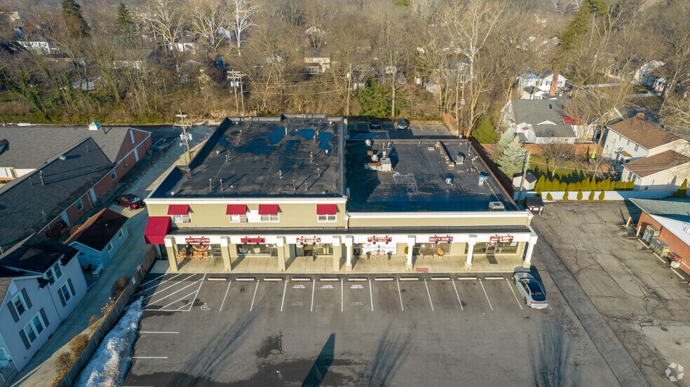 893-905 High St, Worthington, OH à louer - Photo de l’immeuble – Image 3 sur 9