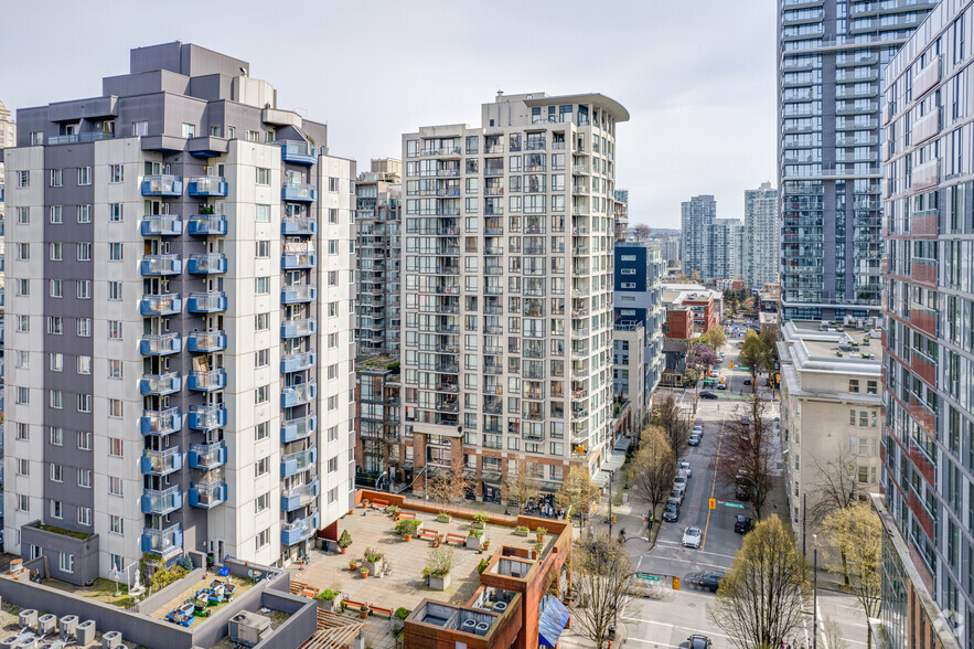 1092 Seymour St, Vancouver, BC à vendre - Photo de l’immeuble – Image 1 sur 5