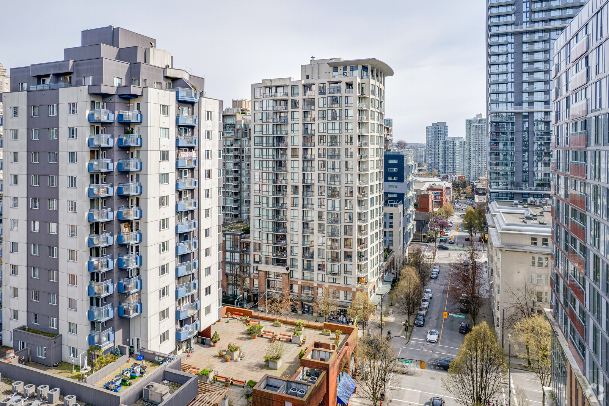 1092 Seymour St, Vancouver, BC à vendre Photo de l’immeuble– Image 1 sur 6