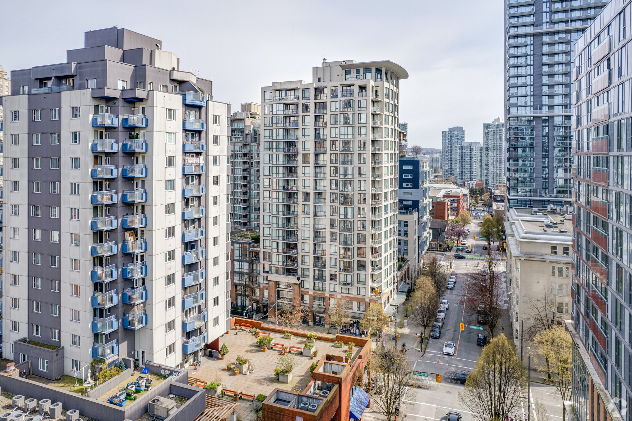 1092 Seymour St, Vancouver, BC à louer Photo principale– Image 1 sur 6