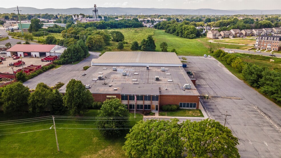 605 E Church St, Frederick, MD à louer - Photo de l’immeuble – Image 3 sur 10