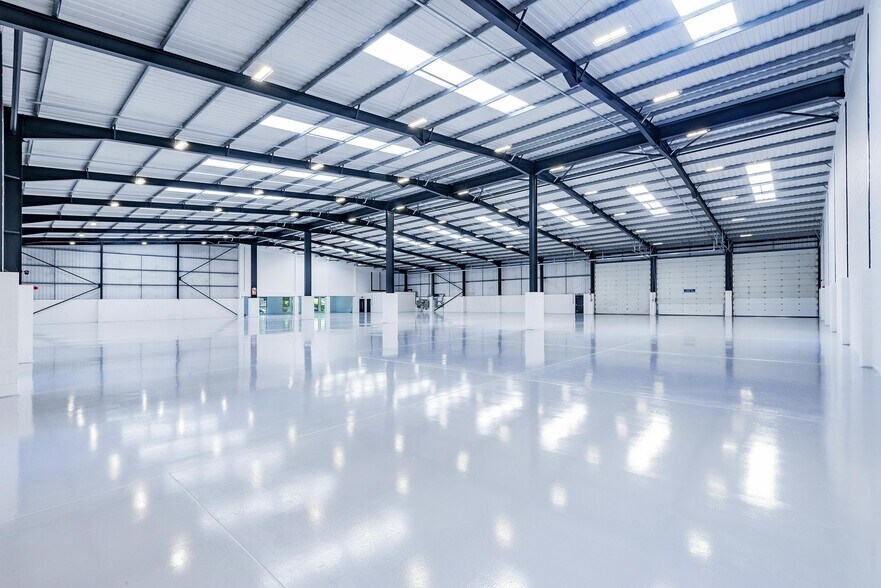 71-73 Bilton Way, Enfield à louer - Photo de l’immeuble – Image 3 sur 20