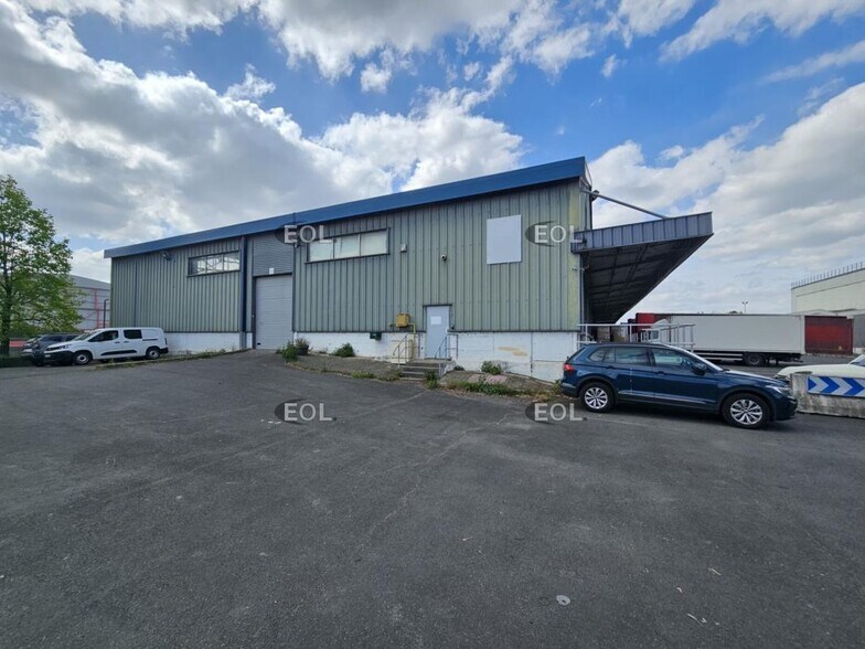 Industriel/Logistique dans Bonneuil-sur-Marne à louer - Photo de l’immeuble – Image 2 sur 7