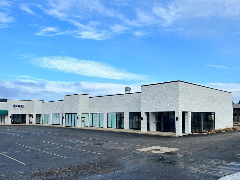 6650 Highland Rd, Waterford, MI à louer - Photo de l’immeuble – Image 3 sur 9