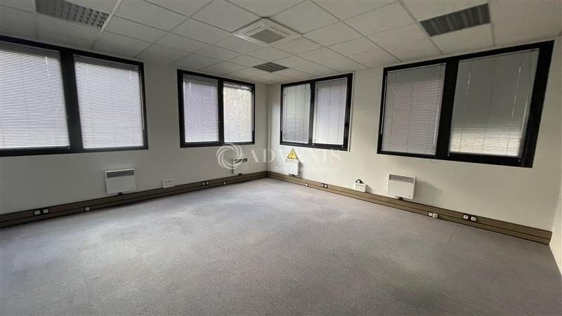 63 Rue D'Emerainville, Croissy-Beaubourg à louer - Photo intérieure – Image 3 sur 10