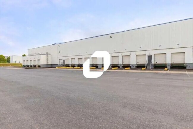 Plus de détails pour Industriel/Logistique à louer