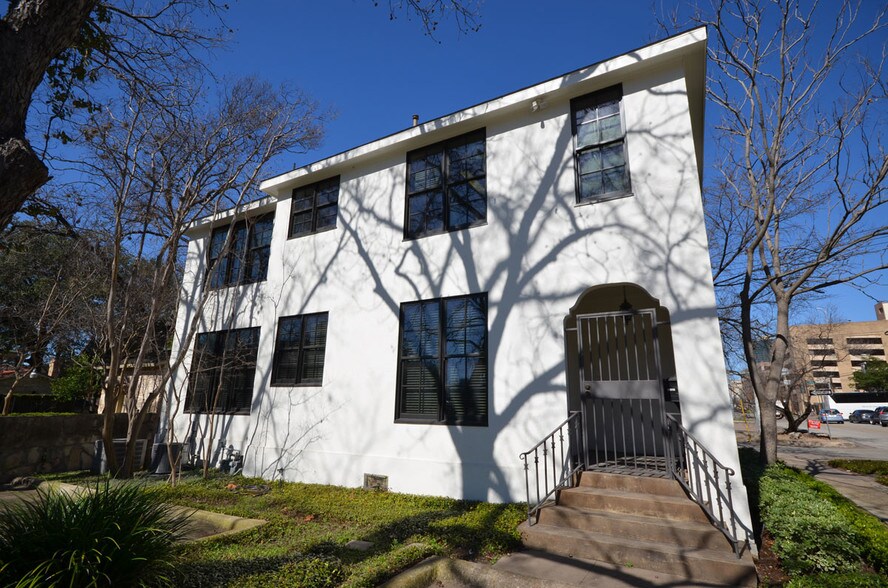1402 San Antonio St, Austin, TX à louer - Photo de l’immeuble – Image 1 sur 11