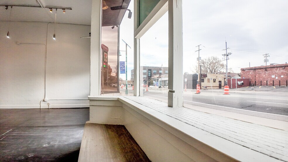 3935 W Colfax Ave, Denver, CO à louer - Photo de l’immeuble – Image 3 sur 45