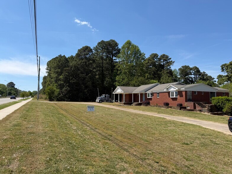 2400 Tryon Rd, Raleigh, NC à vendre - Photo de l’immeuble – Image 3 sur 4