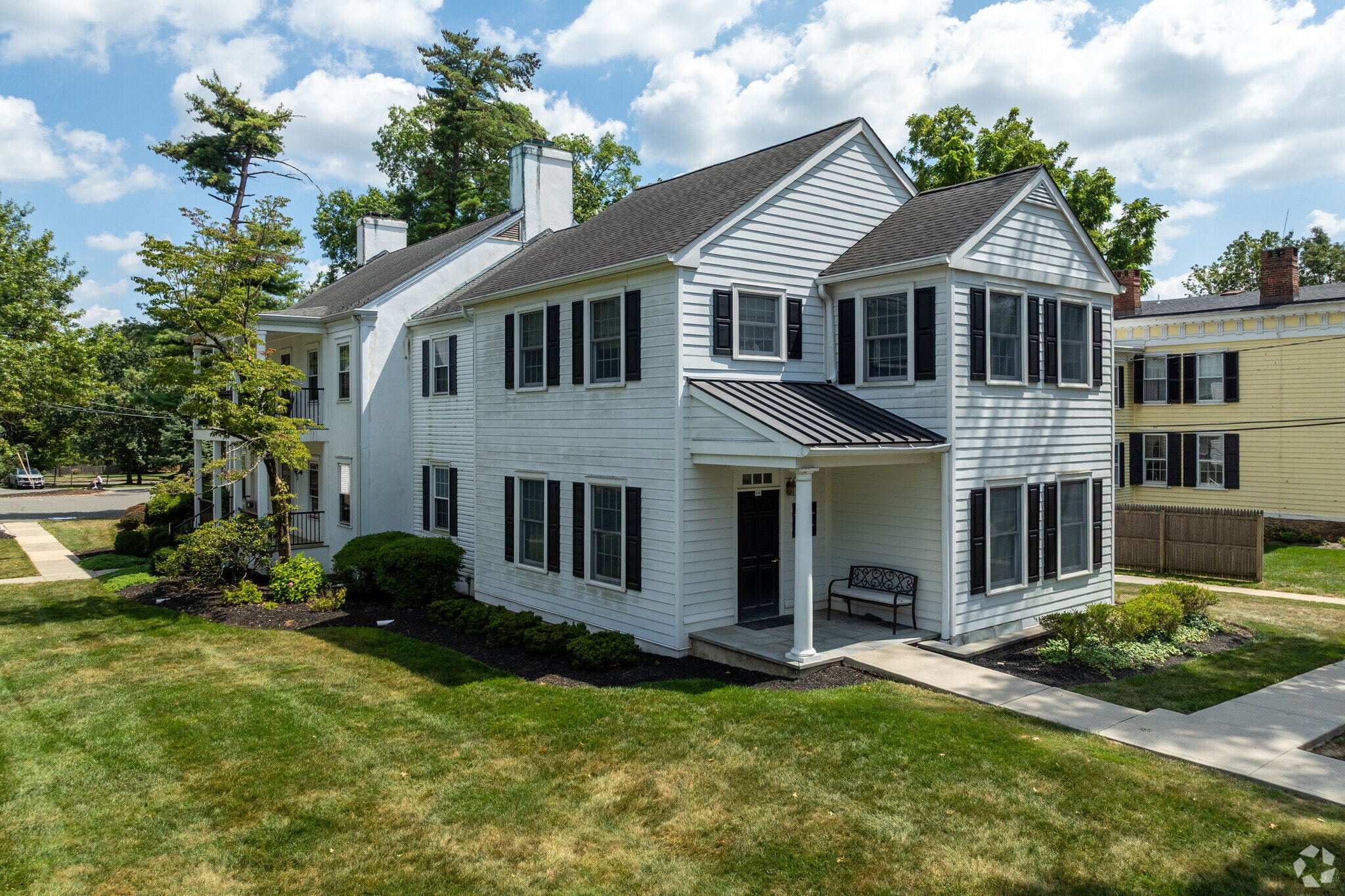65 S Main St, Pennington, NJ à louer Photo de l’immeuble– Image 1 sur 1