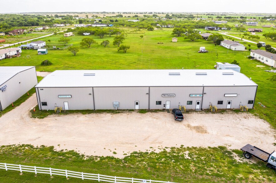 8081 E US Highway 175, Kemp, TX à vendre - Photo de l’immeuble – Image 2 sur 9