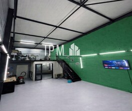 rue pol fabre, Roquebrune-sur-Argens à louer Photo intérieure– Image 2 sur 5