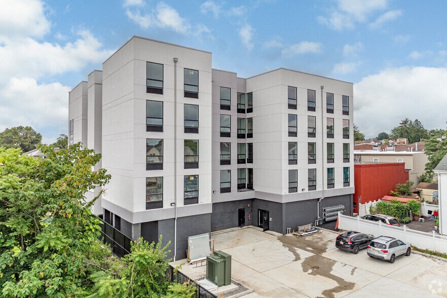 141-147 Crooks Ave, Paterson, NJ à louer - Photo principale – Image 1 sur 23