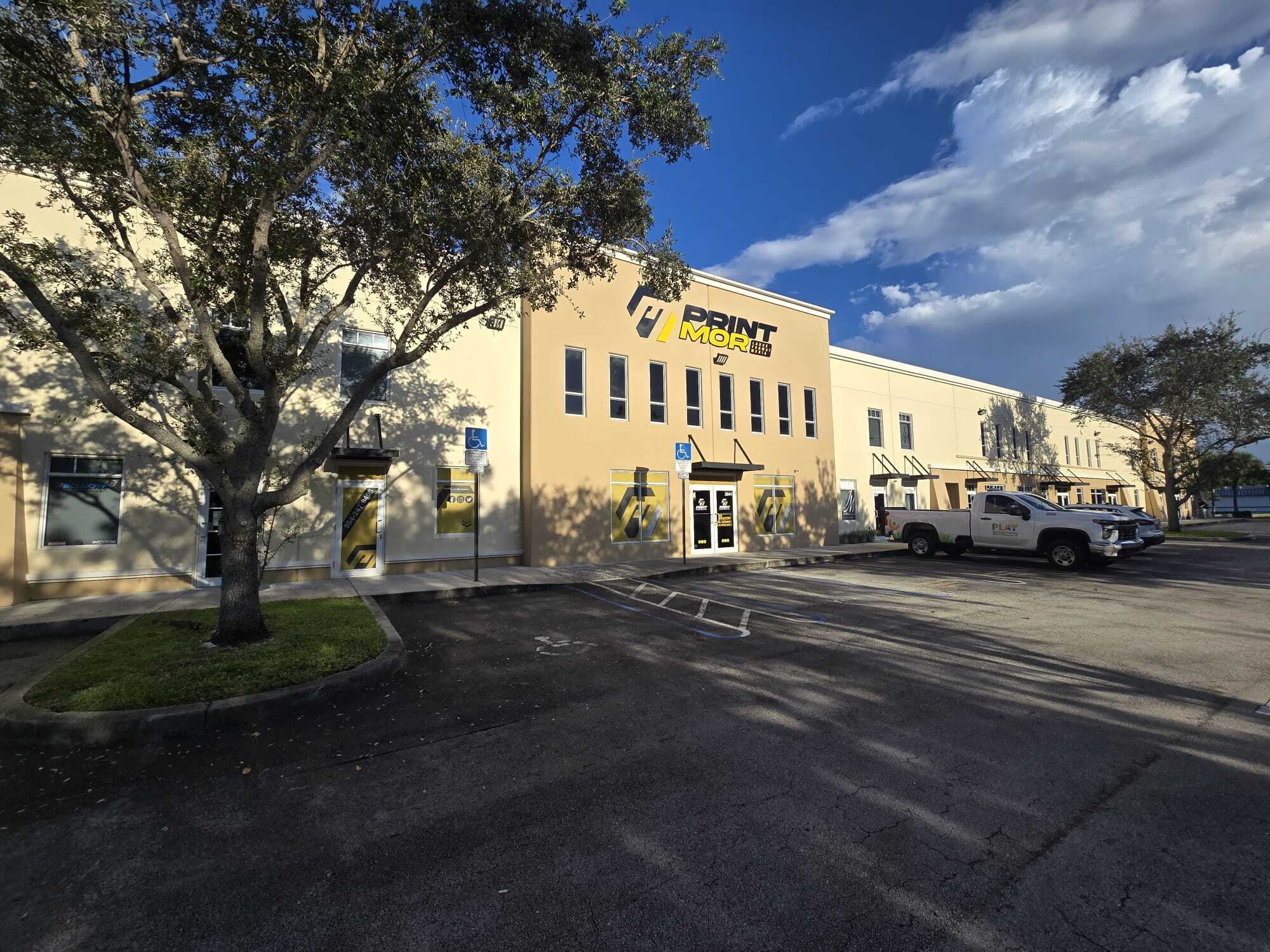 3901-3981 NW 126th Ave, Coral Springs, FL à louer Photo intérieure– Image 1 sur 30
