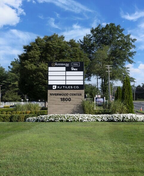 1800 Lakewood Rd, Toms River, NJ à louer - Photo de l’immeuble – Image 3 sur 9