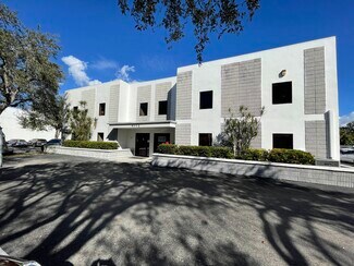 Plus de détails pour 4172 Corporate Sq, Naples, FL - Local d'activités à louer