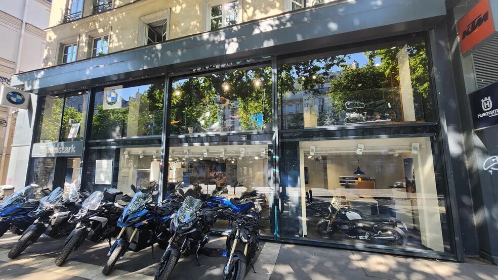 Local commercial dans Paris à louer - Photo de l’immeuble – Image 2 sur 8