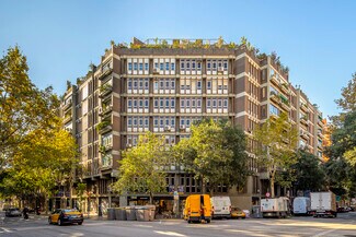 Plus de détails pour Bureau/Local commercial à louer