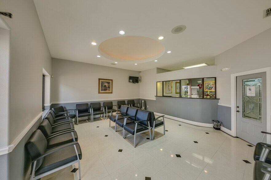 5344 E US Highway 83, Rio Grande City, TX à vendre - Hall d’entrée – Image 2 sur 28