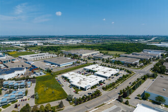 2360 Meadowpine Blvd, Mississauga, ON - VUE AÉRIENNE  vue de carte