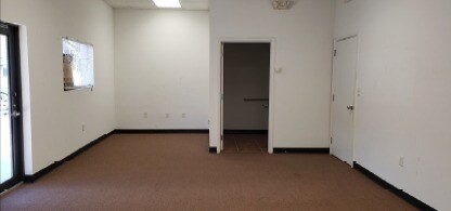 7863 Drew Cir, Fort Myers, FL à louer - Photo intérieure – Image 3 sur 6