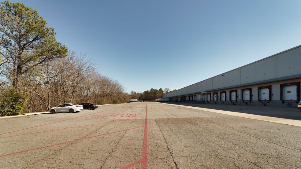 2850 Barrett Lakes Blvd, Kennesaw, GA à louer - Photo de l’immeuble – Image 3 sur 11