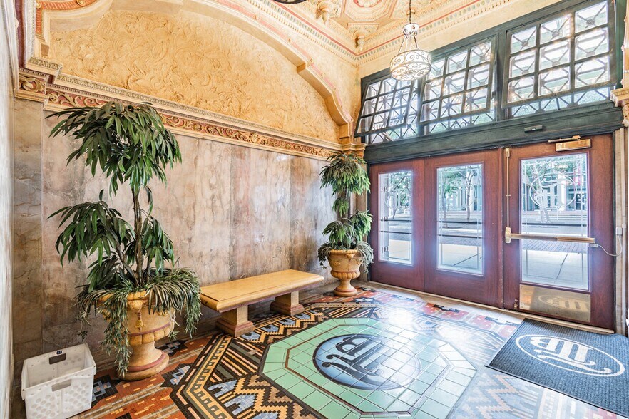 707 N Franklin St, Tampa, FL à vendre - Photo de l’immeuble – Image 2 sur 34