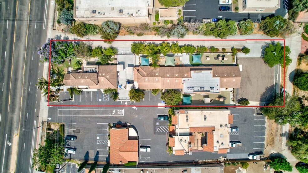 2232 Encinitas Blvd, Encinitas, CA à vendre - Photo de l’immeuble – Image 3 sur 13