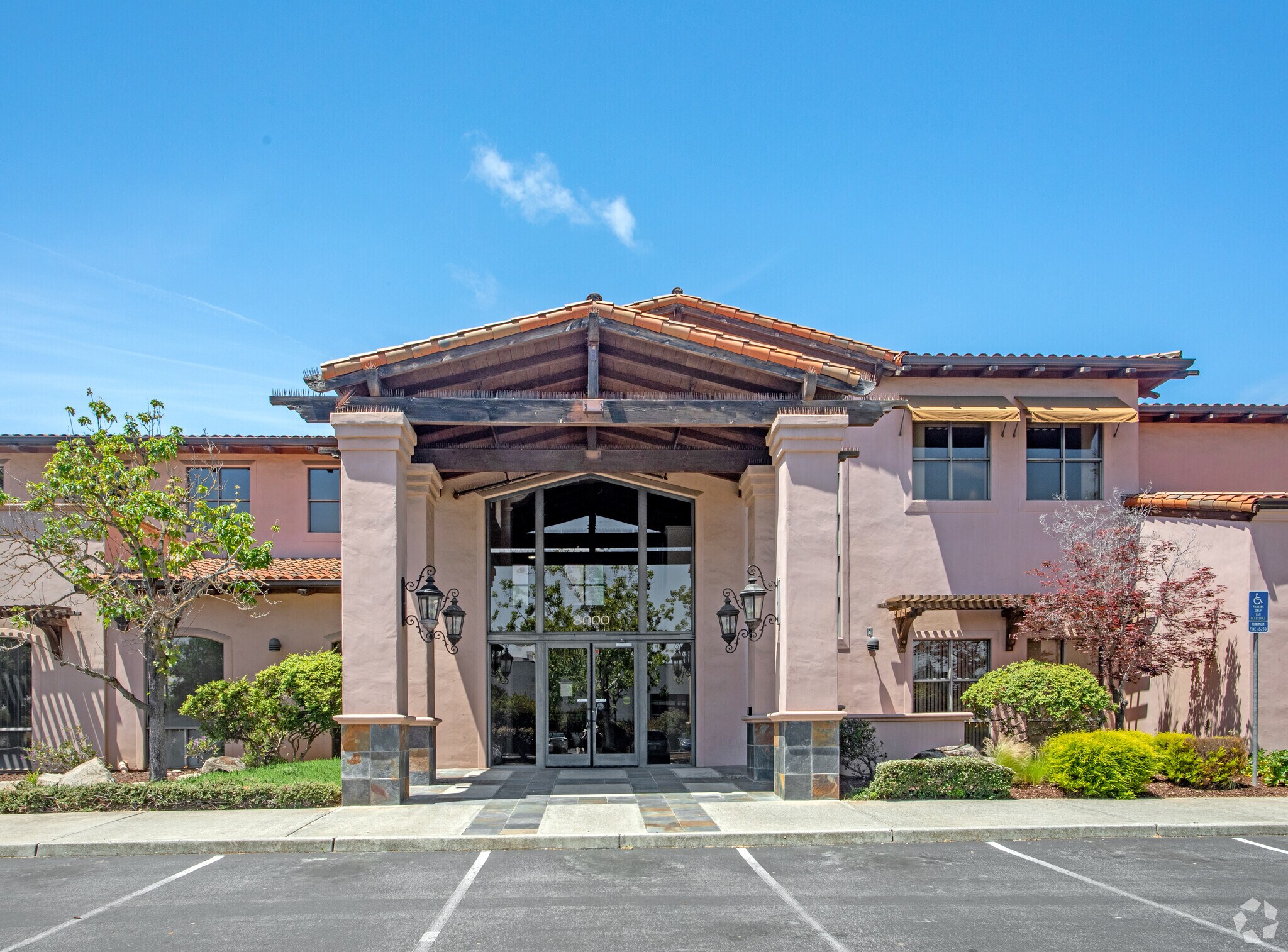 8000 Santa Teresa Blvd, Gilroy, CA à louer Photo de l’immeuble– Image 1 sur 9