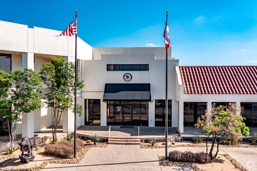 700 W FM 78, Cibolo, TX à louer - Photo de l’immeuble – Image 2 sur 21