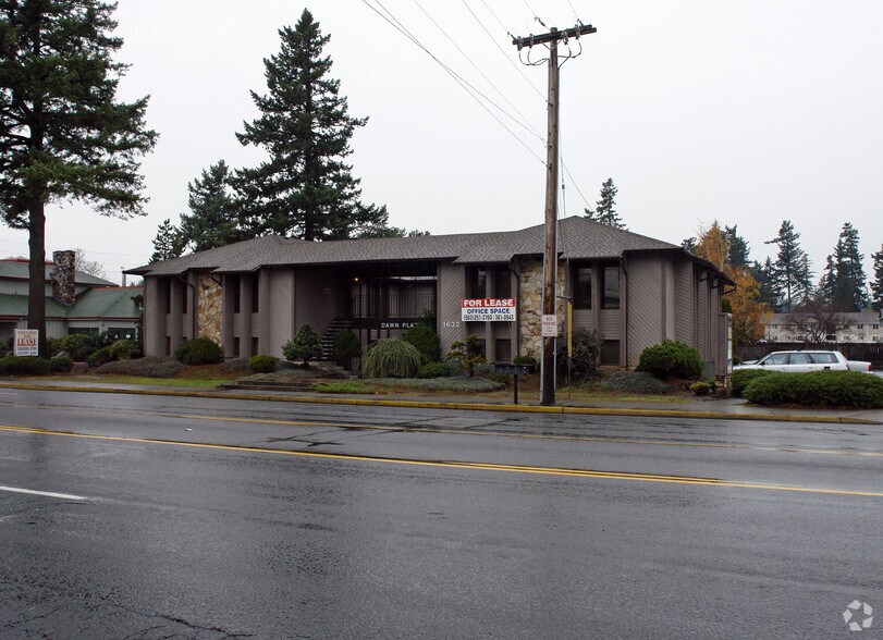 16323 SE Stark St, Portland, OR à louer - Photo de l’immeuble – Image 3 sur 8