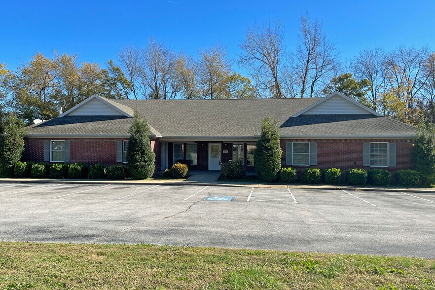 1119 Brookhaven Rd, Franklin, KY à vendre - Photo principale – Image 1 sur 44