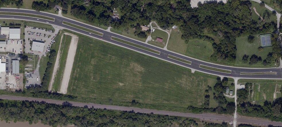 11301 Kaw Drive, Edwardsville, KS à vendre - Photo de l’immeuble – Image 2 sur 4