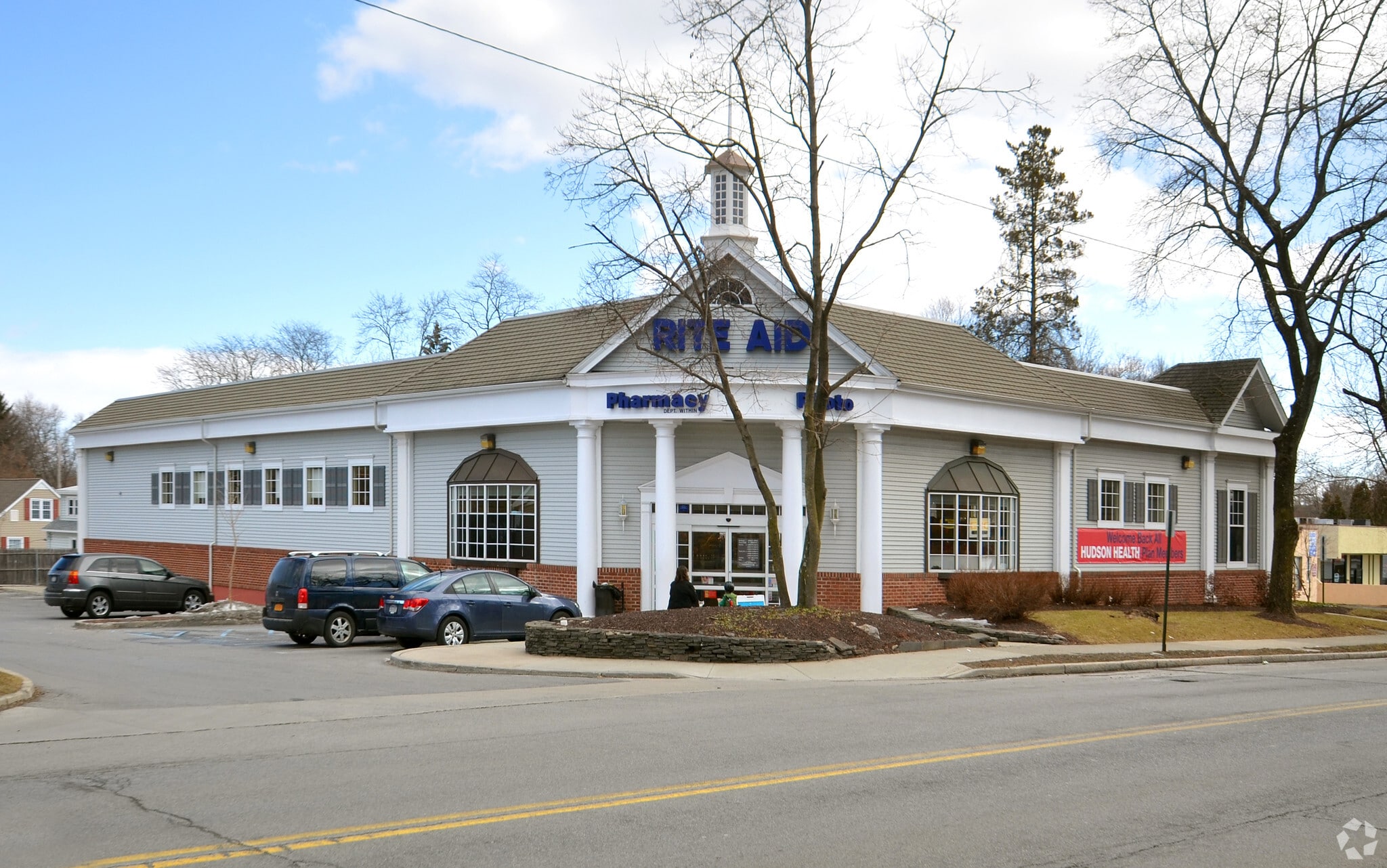 238 Hooker Ave, Poughkeepsie, NY à louer Photo principale– Image 1 sur 4