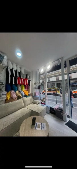 Local commercial dans Paris à louer - Photo intérieure – Image 3 sur 3