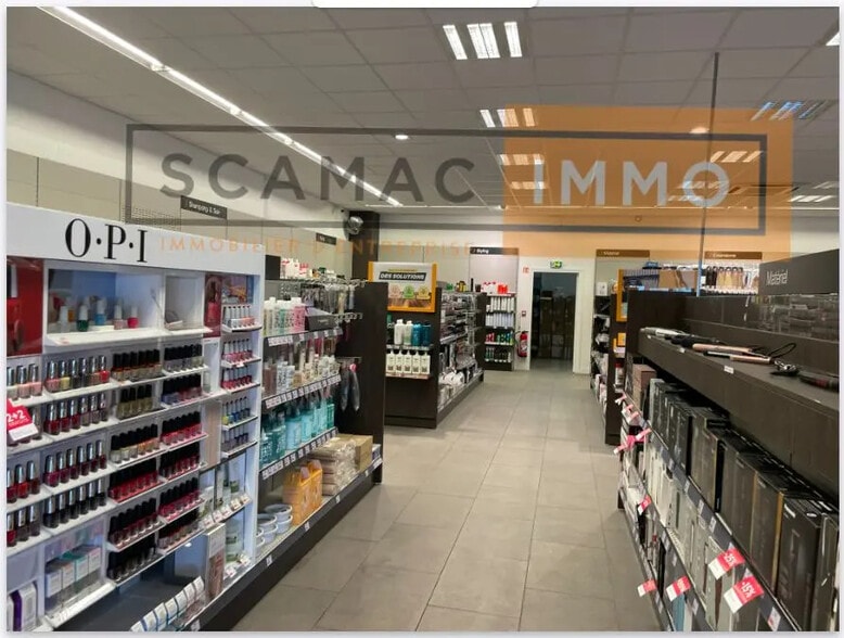 Local commercial dans Brétigny-sur-Orge à louer - Photo de l’immeuble – Image 3 sur 5