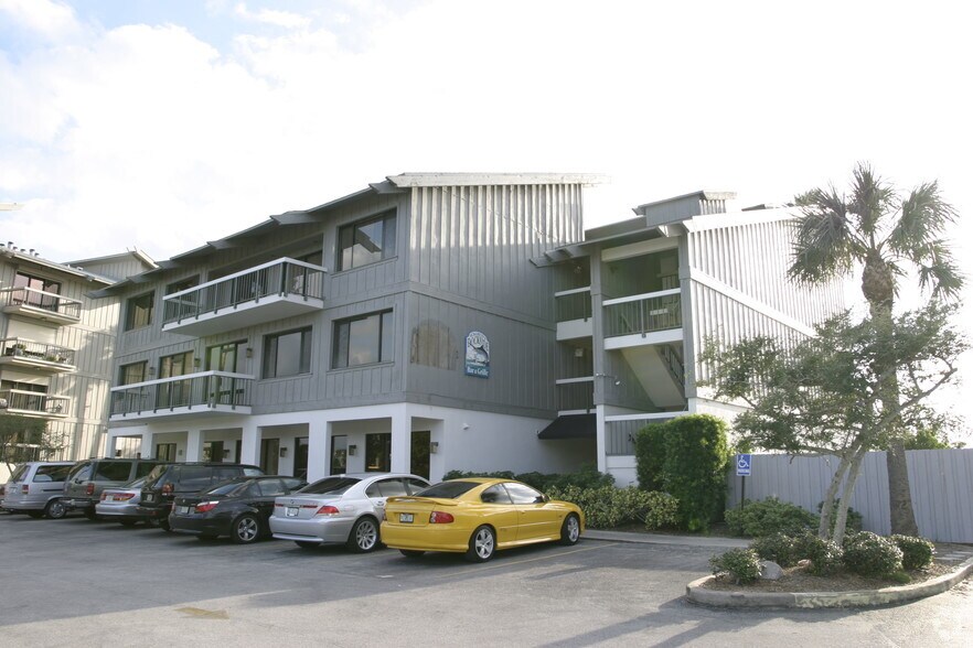 2210 S Front St, Melbourne, FL à louer - Photo de l’immeuble – Image 2 sur 65