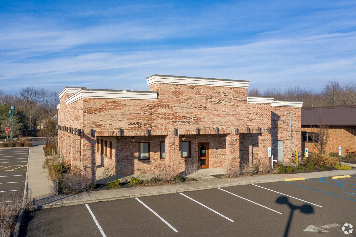 903 Route 73 S, Marlton, NJ à louer Photo principale– Image 1 sur 10
