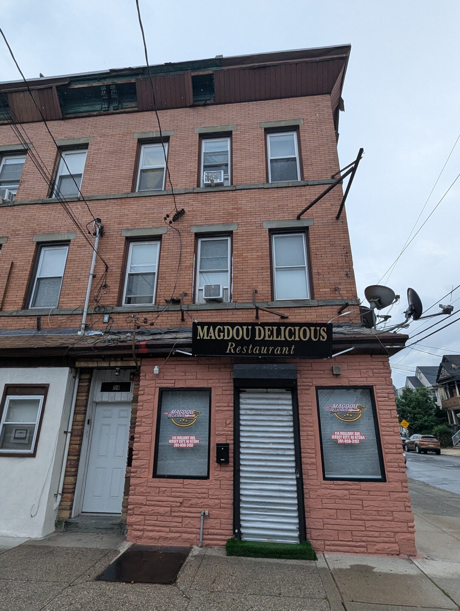 114 Mallory Ave, Jersey City, NJ à vendre Photo de l’immeuble– Image 1 sur 14