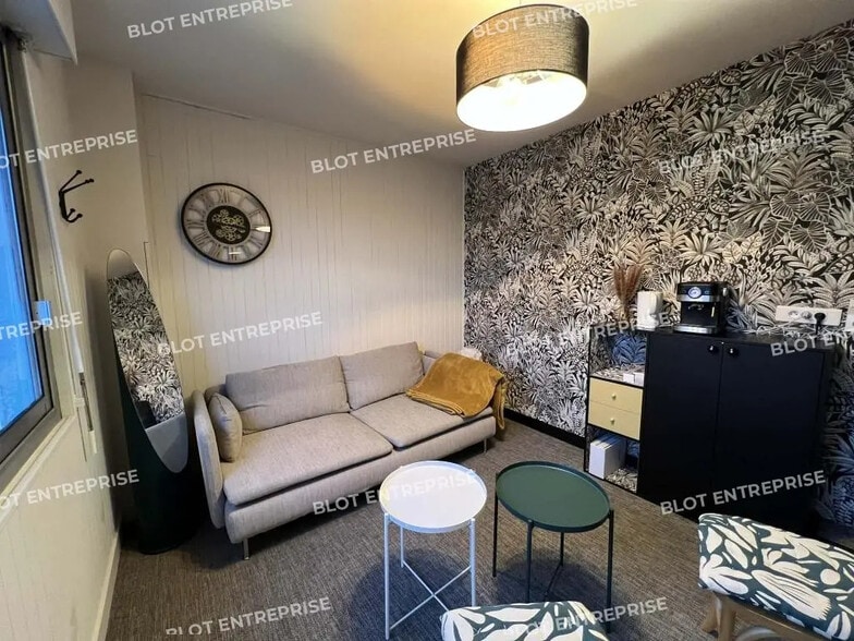 Bureau dans Noyal-sur-Vilaine à louer - Photo intérieure – Image 2 sur 5