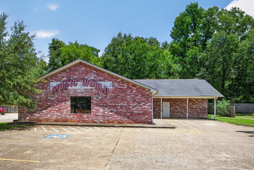 1319 S John Redditt Dr, Lufkin, TX à vendre - Photo de l’immeuble – Image 3 sur 30