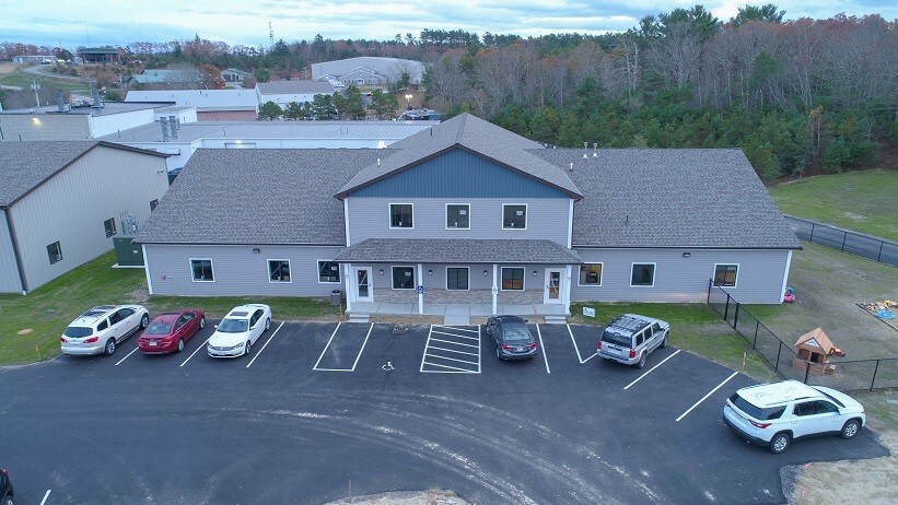 54 Holman Rd, Plymouth, MA à louer - Photo de l’immeuble – Image 3 sur 15