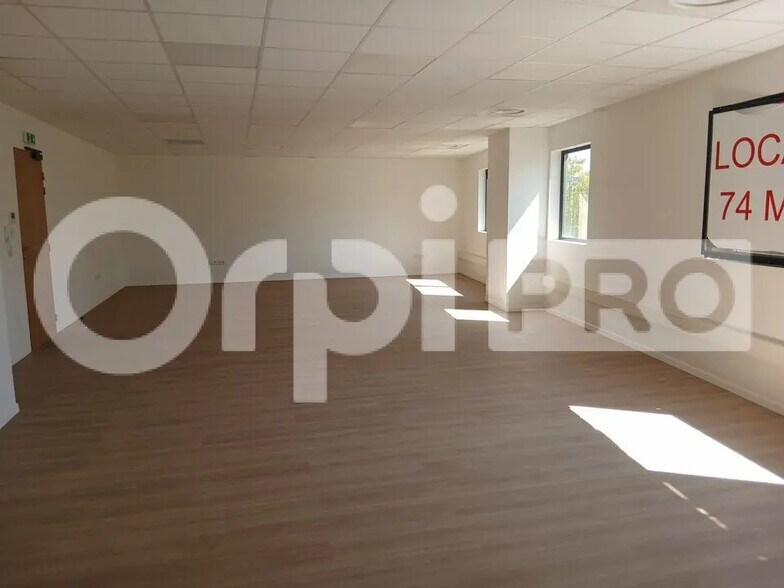 Bureau dans Fabrègues à louer - Photo intérieure – Image 3 sur 4