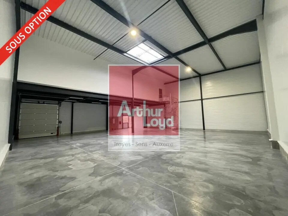 Industriel/Logistique dans Auxerre à louer Photo intérieure– Image 1 sur 10