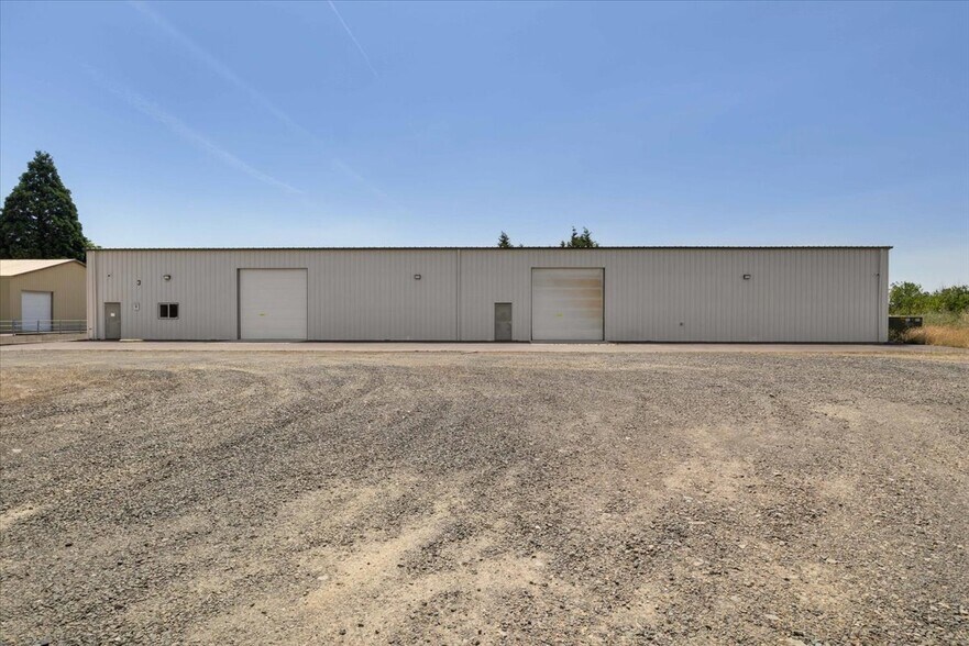 600 Goldfish Farm Rd SE, Albany, OR à louer - Photo de l’immeuble – Image 2 sur 15