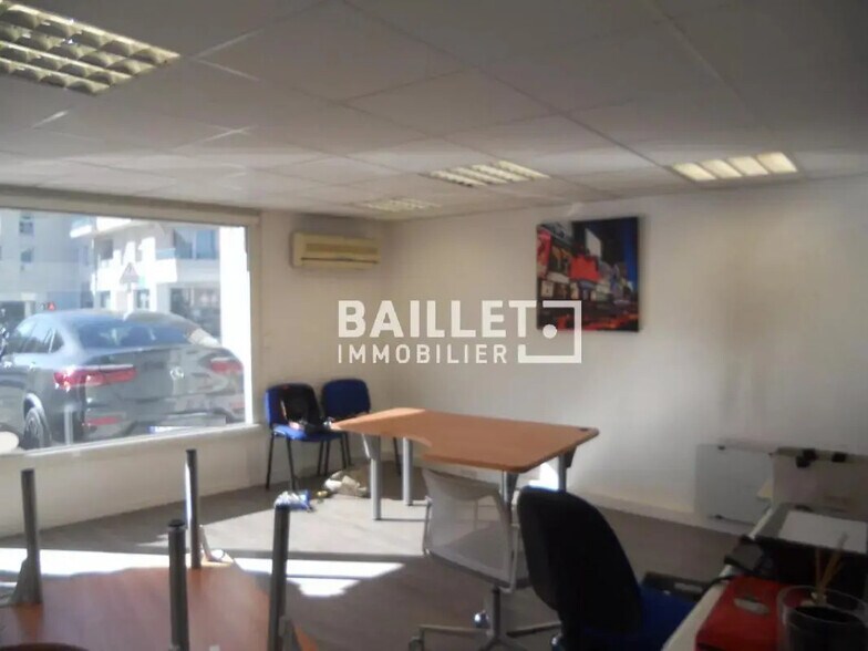 Local commercial dans Antibes à louer - Photo intérieure – Image 3 sur 7