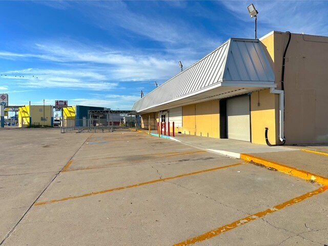 616 US Highway 181, Taft, TX à vendre - Photo de l’immeuble – Image 2 sur 29