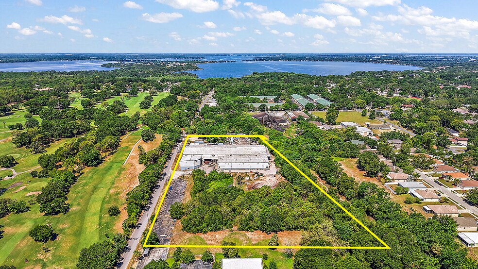 1501 Robie Ave, Mount Dora, FL à louer - Photo de l’immeuble – Image 3 sur 21