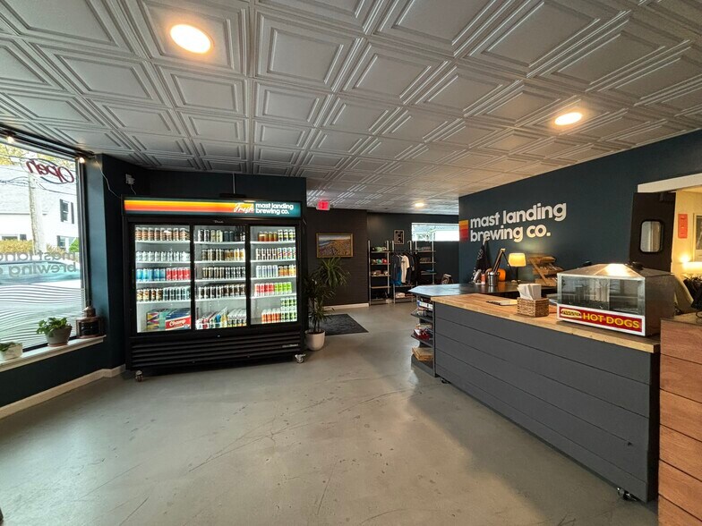 185 Cottage Rd, South Portland, ME à louer - Photo de l’immeuble – Image 3 sur 6